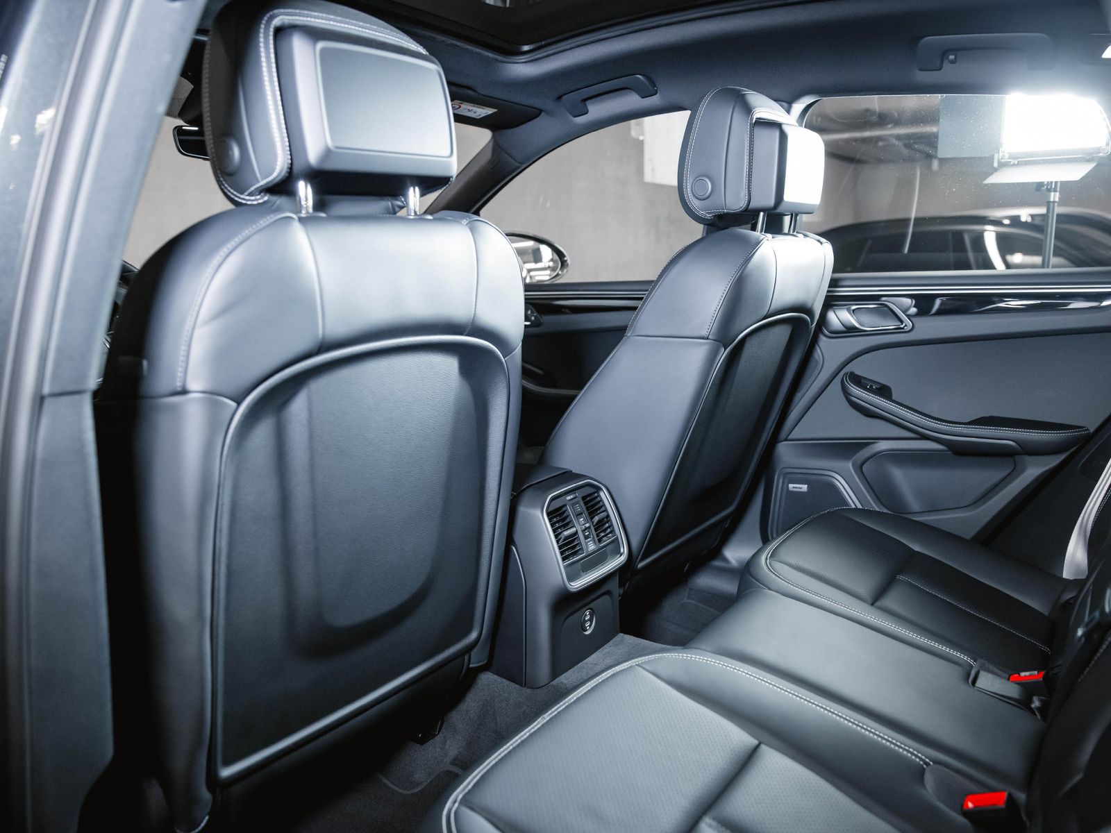 Porsche Macan S Panoramadach Sport Design foto 23