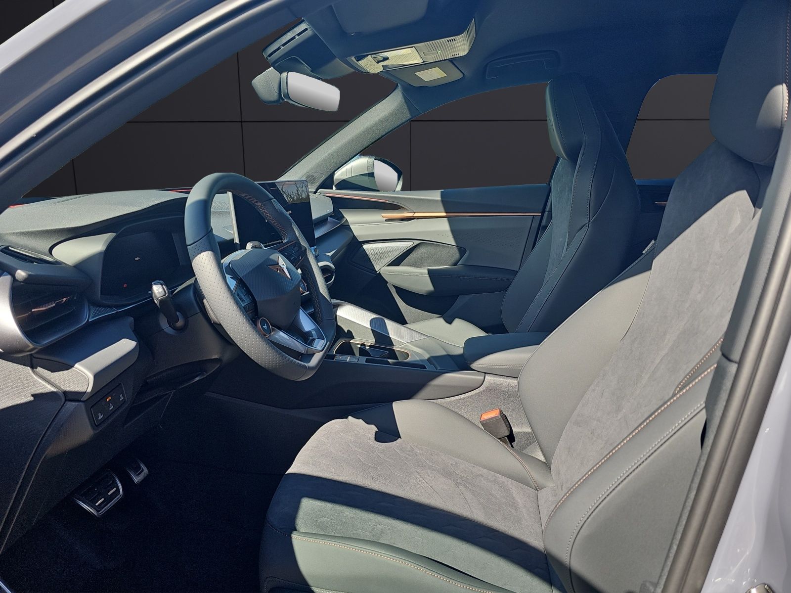 Fahrzeugabbildung CUPRA Terramar 1.5 eTSI DSG ACC LED NAVI