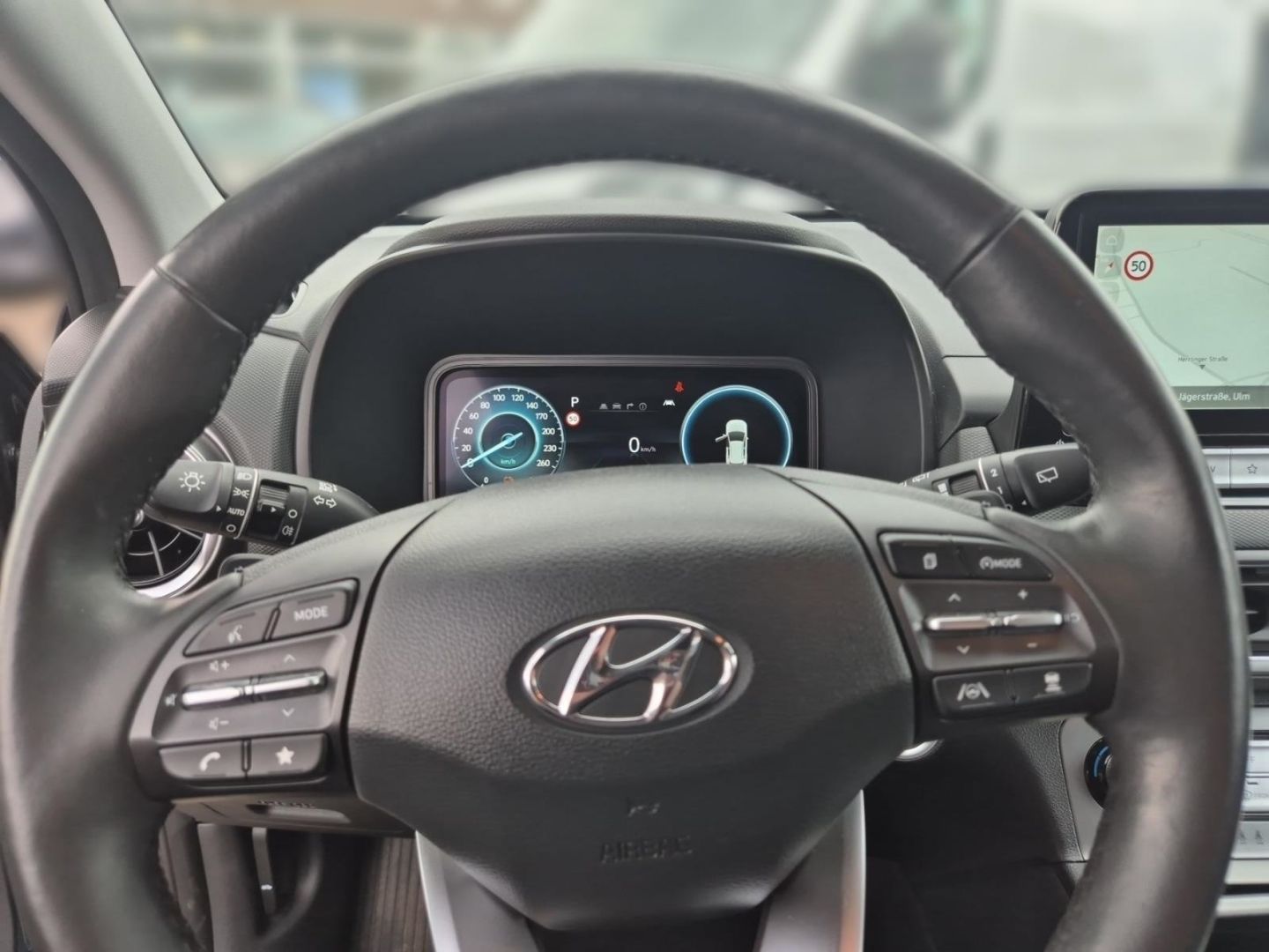 Fahrzeugabbildung Hyundai KONA Trend Elektro Navi Soundsystem LED ACC Appl