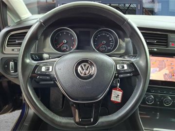 Volkswagen Golf Comfortline 1.4 TSI °ACC°Navi°PDC°SHZ°AAC°