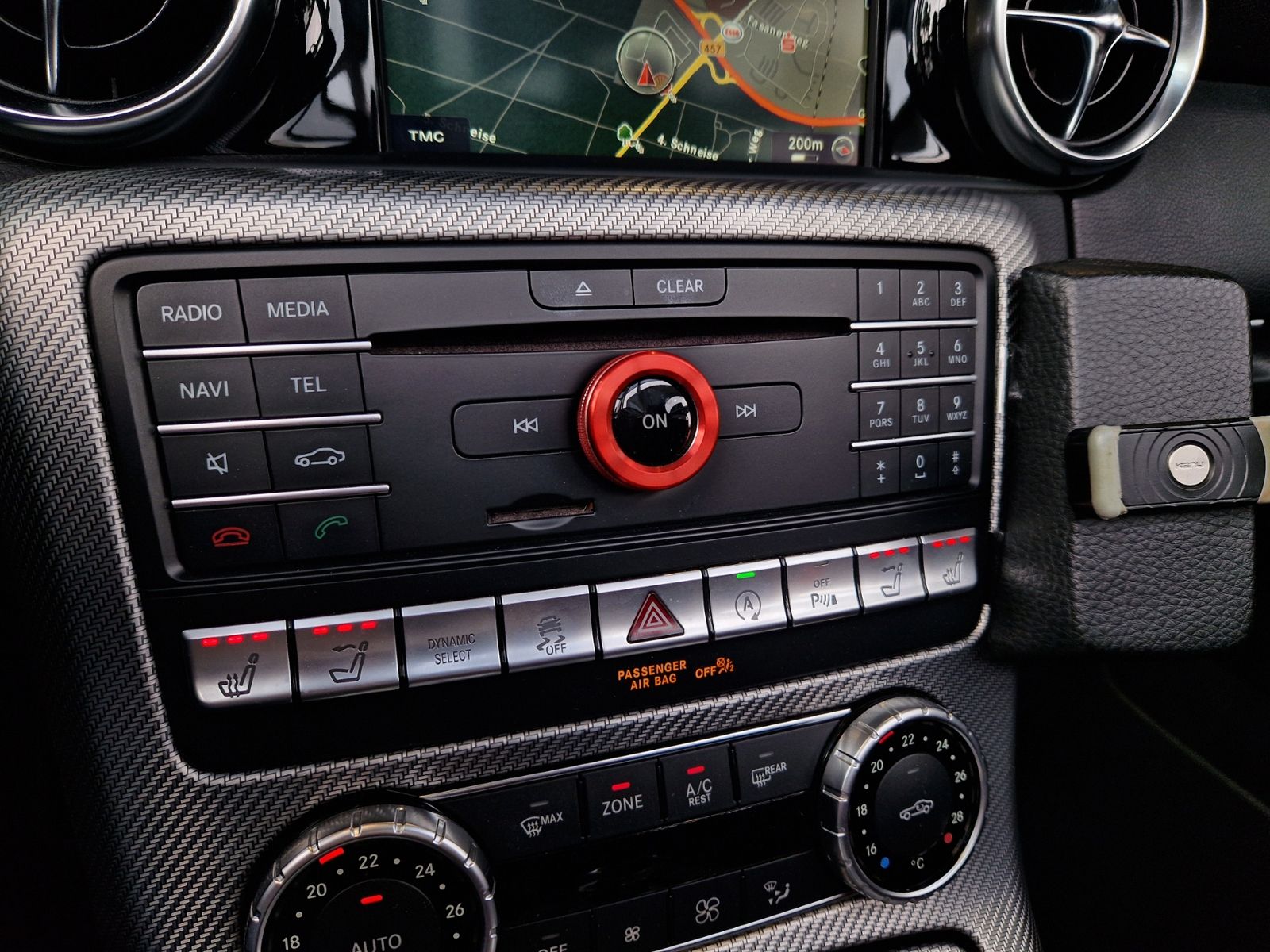 Fahrzeugabbildung Mercedes-Benz SLC 300 AMG MEMORY LED NAVI RFK