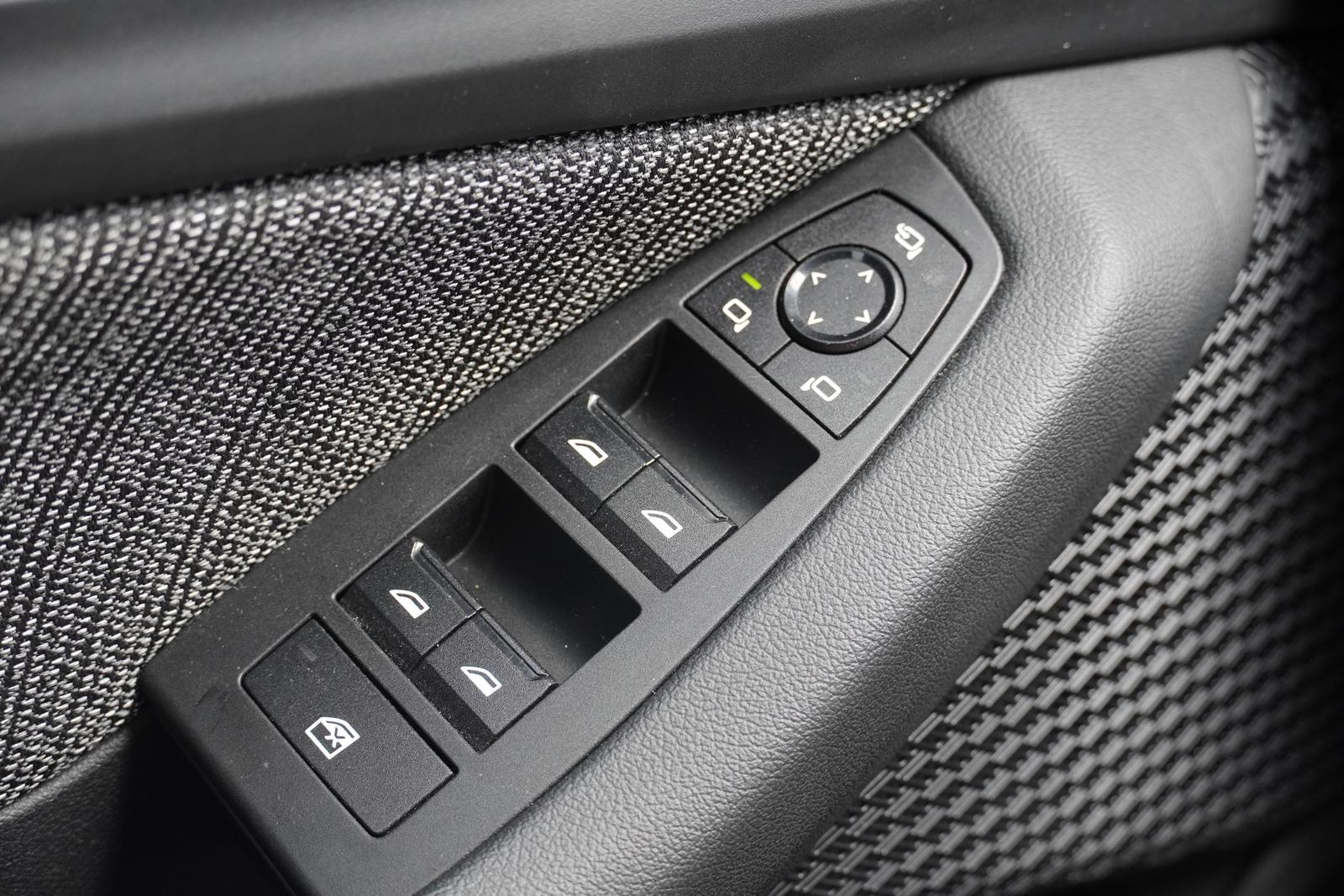 BMW 218 d Active Tourer LED Navi Head-Up 360° Kamera, миниатюра 25