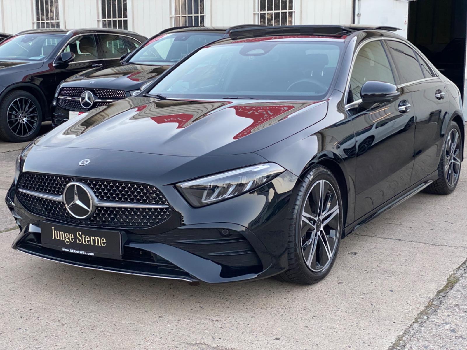 Mercedes-Benz A180 AMG Limousine Restyling_360_KeylsEntry_MBUX