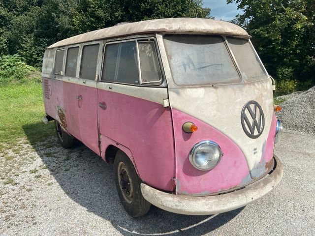 Volkswagen VW T1 Bus Fensterbus 1961 Restaurationsobjekt