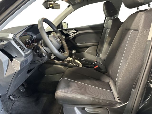 A1 Sportback 30 TFSI ADVANCED SMARTPHONE INTERFA