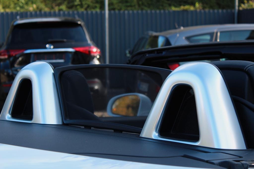 Mercedes-Benz SLC 300