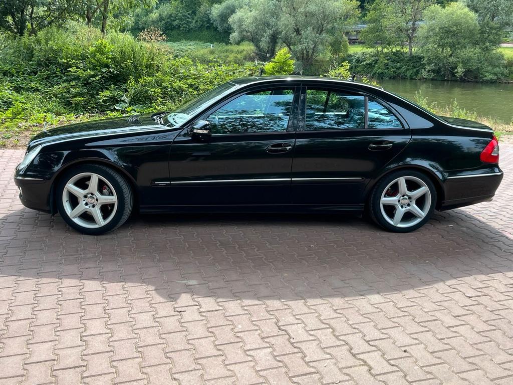 Mercedes-Benz E 280