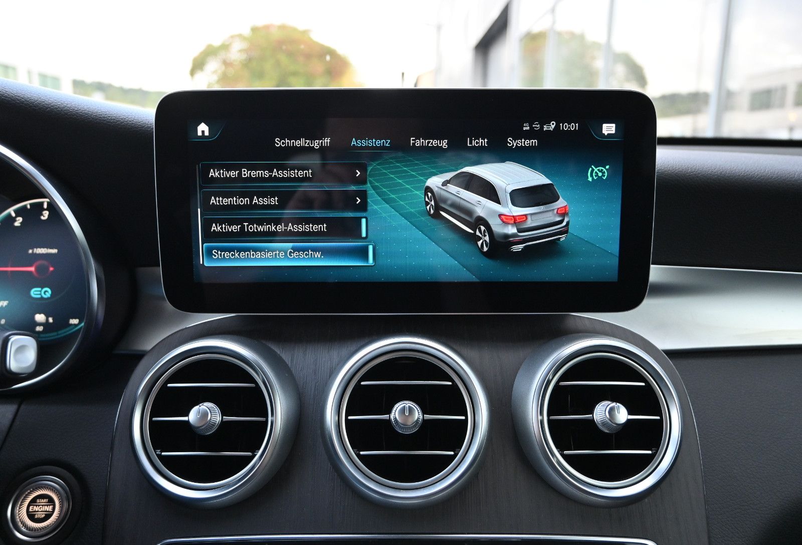 Fahrzeugabbildung Mercedes-Benz GLC 300 de 4MAT. °ACC°AHK°AIRMATIC°HUD°KEYLESS°