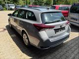 Toyota Auris Touring Sports - Toyota Auris Touring Sports mit Benzin-Antrieb: Kombi