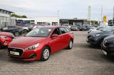 Hyundai i30 cw Pure *NAVI*KLIMA*BT*Metallic* - Hyundai i30: Pure