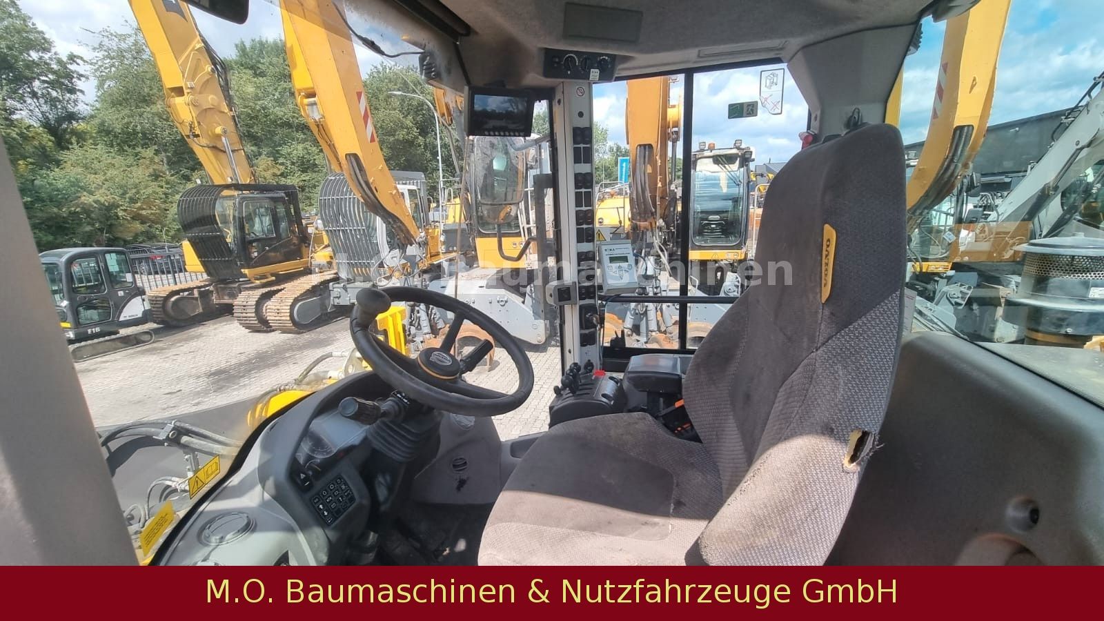 Fahrzeugabbildung Volvo L 90 H / ZSA / AC / SW / Hochkippschaufel/