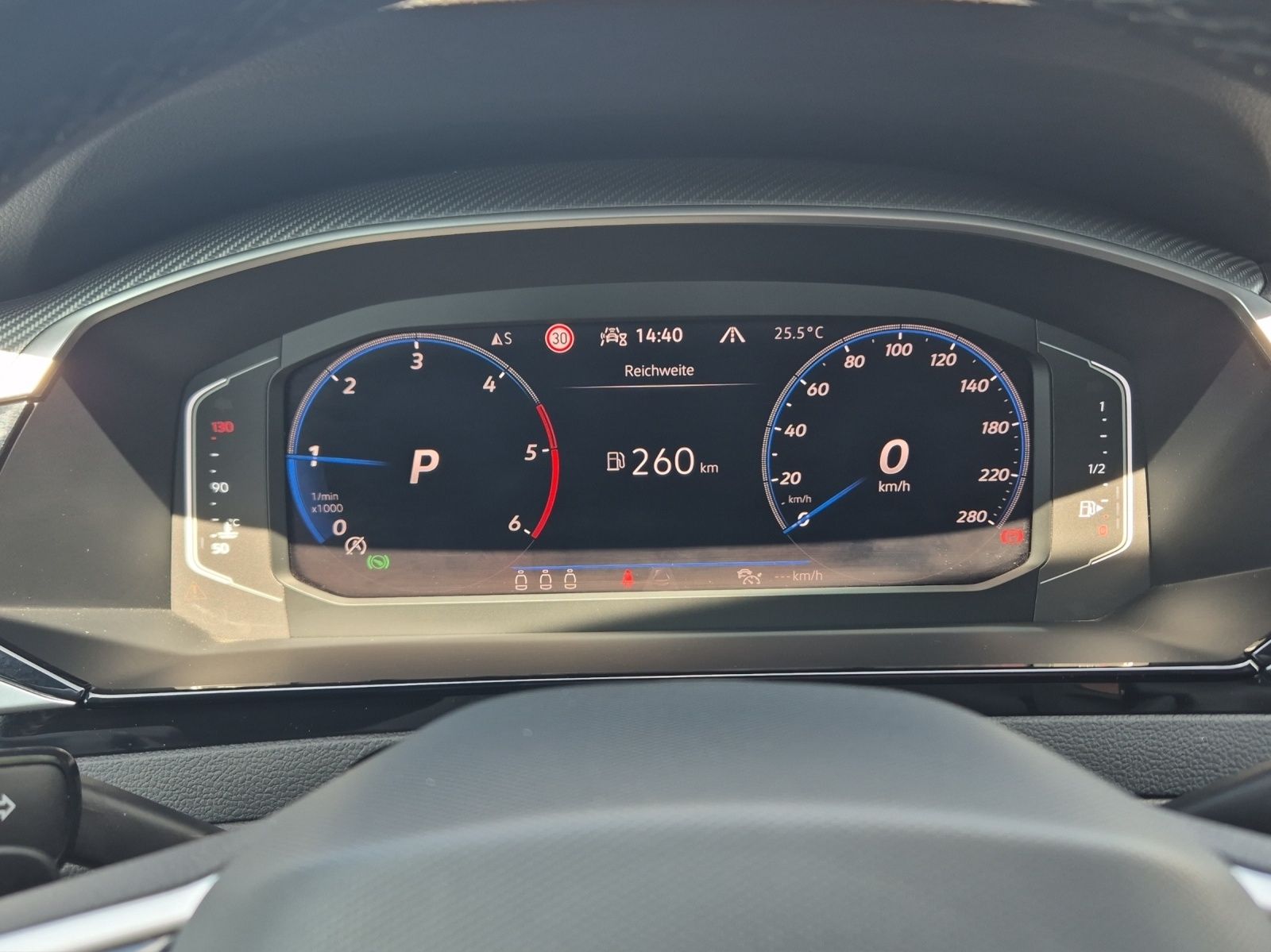 Fahrzeugabbildung Volkswagen Arteon SB TDI DSG R-Line LED ACC 19" DCC AHK NAV