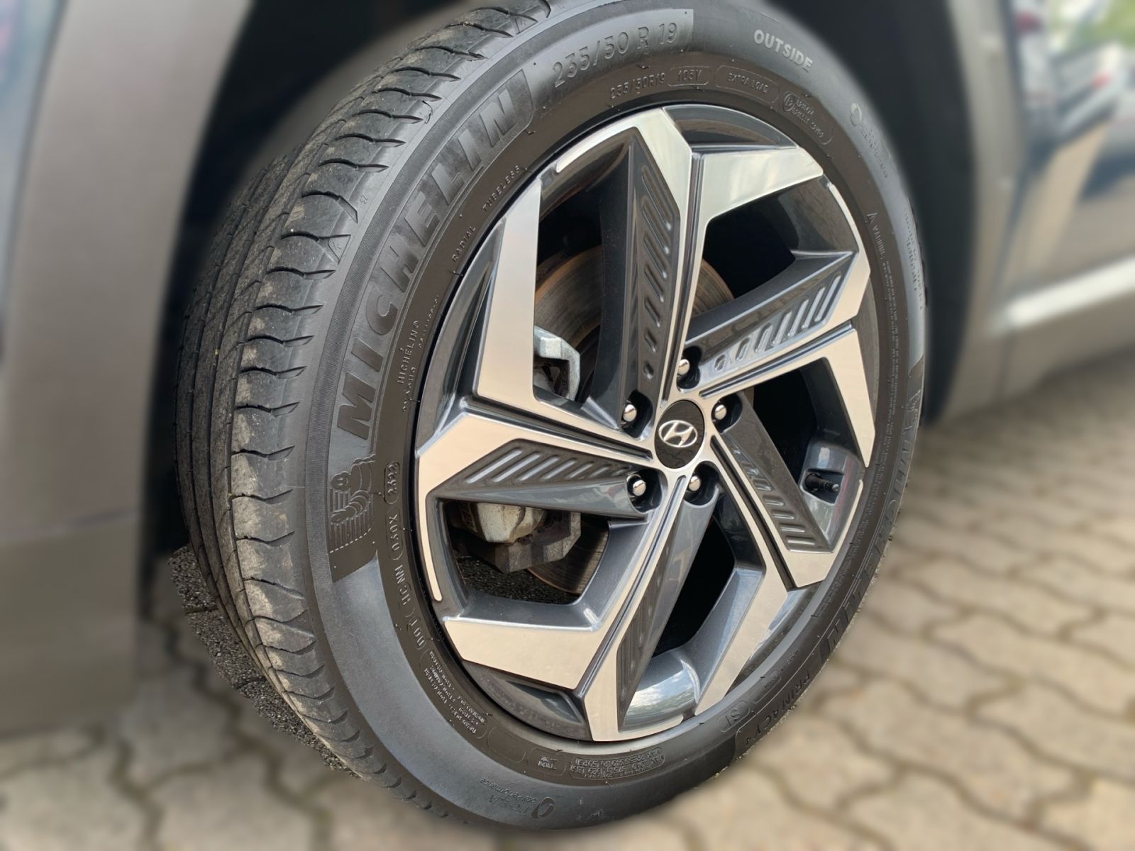 Fahrzeugabbildung Hyundai TUCSON 1.6 T-GDI Trend Plug-In Hybrid 4WD AHK