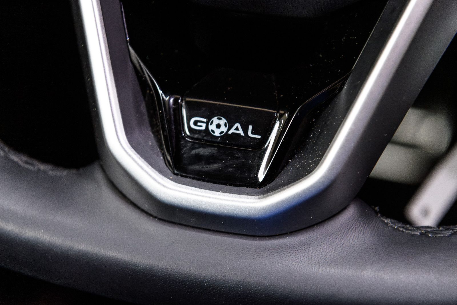 Fahrzeugabbildung Volkswagen T-Roc Goal+LED+AHK+GJR+NAVI+SHZ+AHK+ACC+