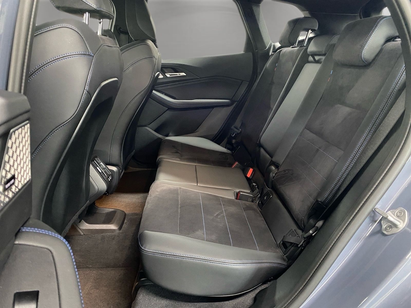 BMW 223 Active Tourer - Bild 13
