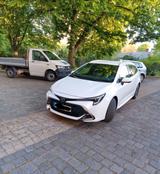 Toyota Corolla 1,8 Hybrid Touring Sport,Mietwagen Paket - Toyota Corolla mit Benzin-Antrieb: Kombi