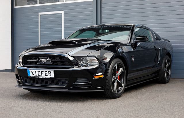 Ford Mustang 3.7L V6 /Automatik/Leder/BTH/R18