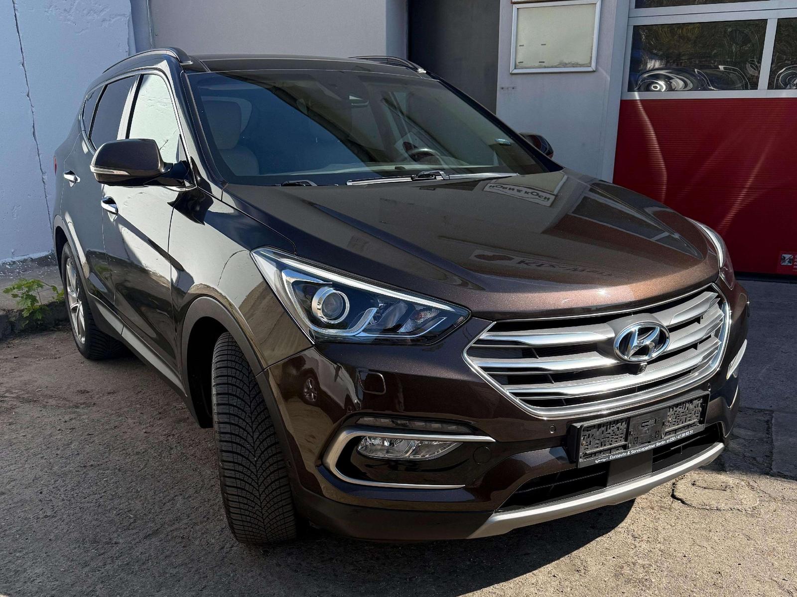 Hyundai SANTA FE Premium 4WD,Leder Sitze mit Memory,Navi