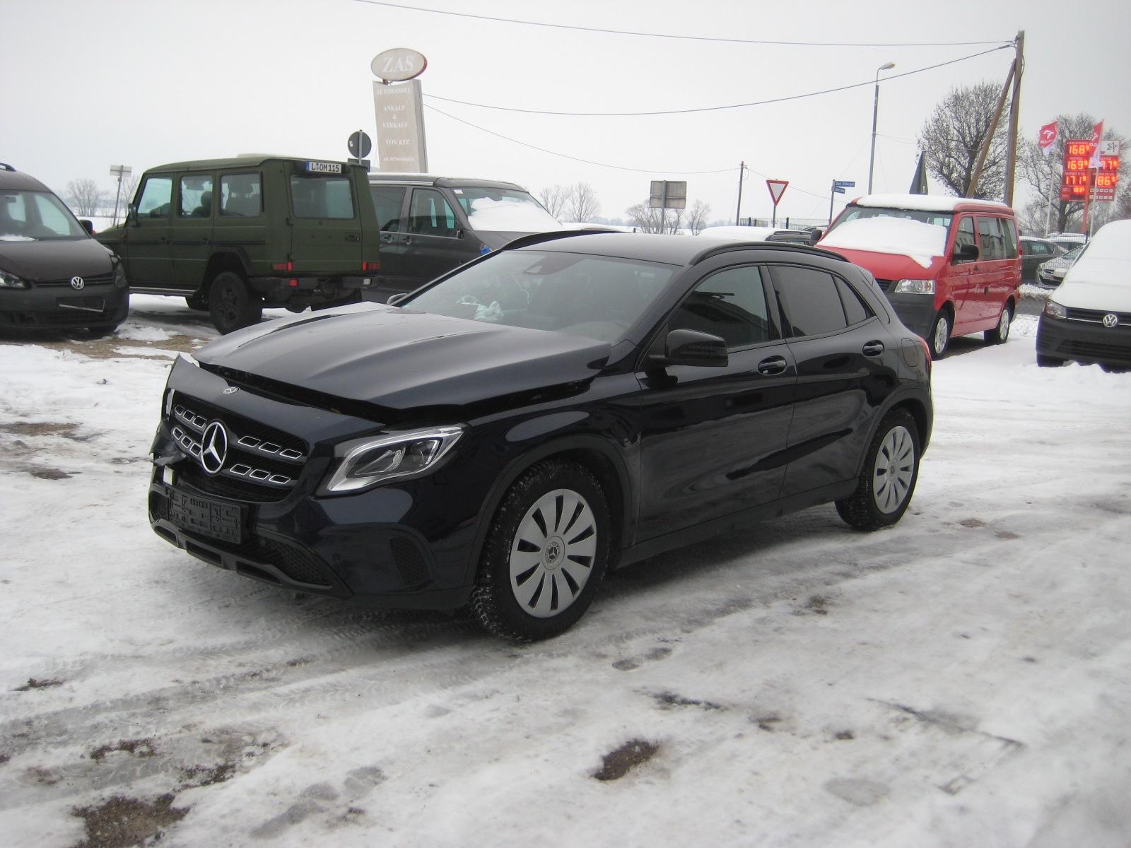 Mercedes-Benz GLA 220 d 4MATIC DCT Urban