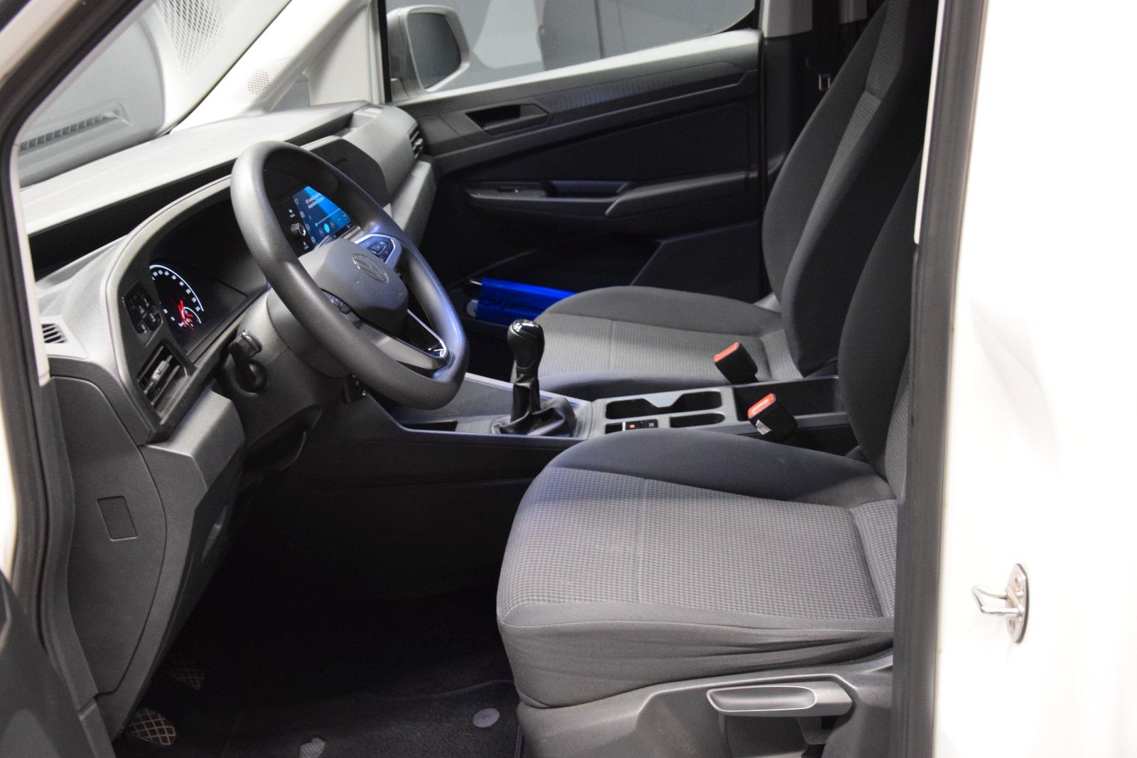 Fahrzeugabbildung Volkswagen Caddy Cargo Basis Kasten Klima PDC 1. Hand