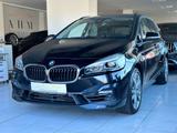 BMW 220i Active Tourer Sport Line LED/Nav/R-Cam/Pano - BMW 220 Active Tourer in München
