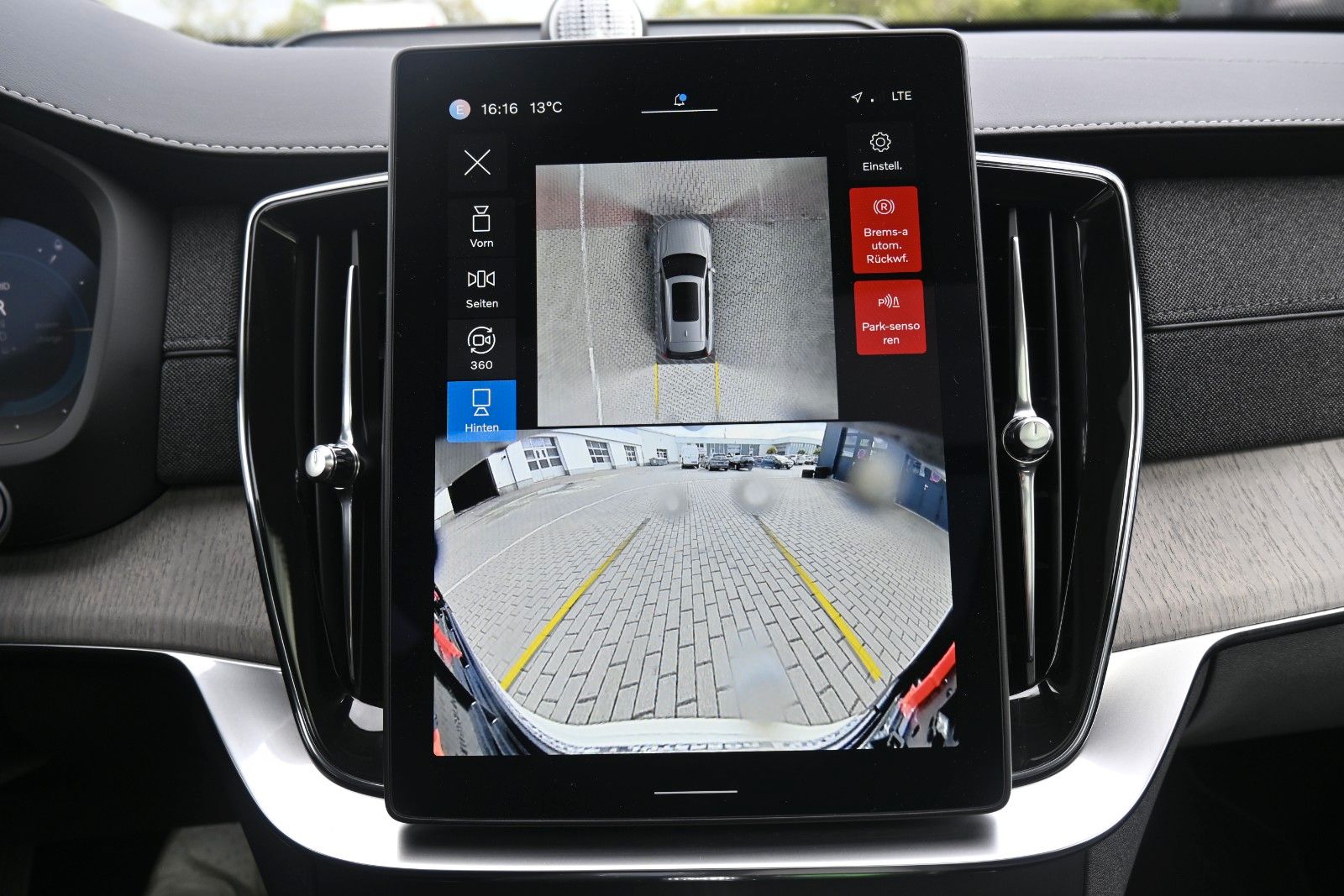 Fahrzeugabbildung Volvo XC90 T8 AWD Ultra Dark*STDHZG*360°*LUFT*B&W*ACC