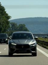 Maserati Levante 3.0 V6 430HP Modena S Auto 4WD Modena S - Maserati Levante von privat