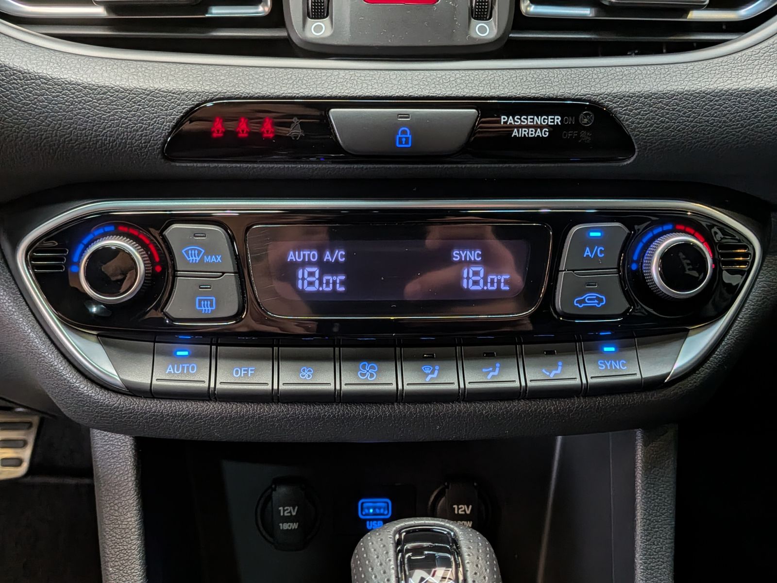 Fahrzeugabbildung Hyundai i30 1.5 N-Line LED*CARPLAY*CAM*PANO*KEYLESS*18"