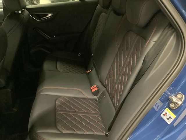 Q2 S line 35 TFSI 110 kW S tronic,Matrix LED,AHZ