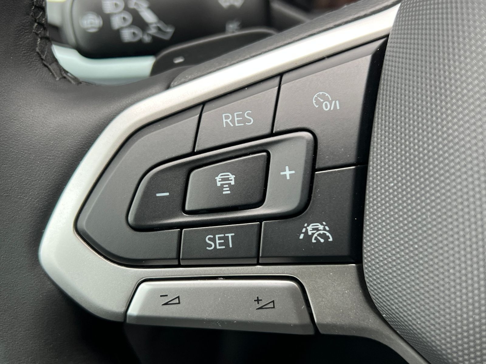 Fahrzeugabbildung Volkswagen Polo GOAL 1.0 TSI DSG *LED, App-Connect, 16"-LM*