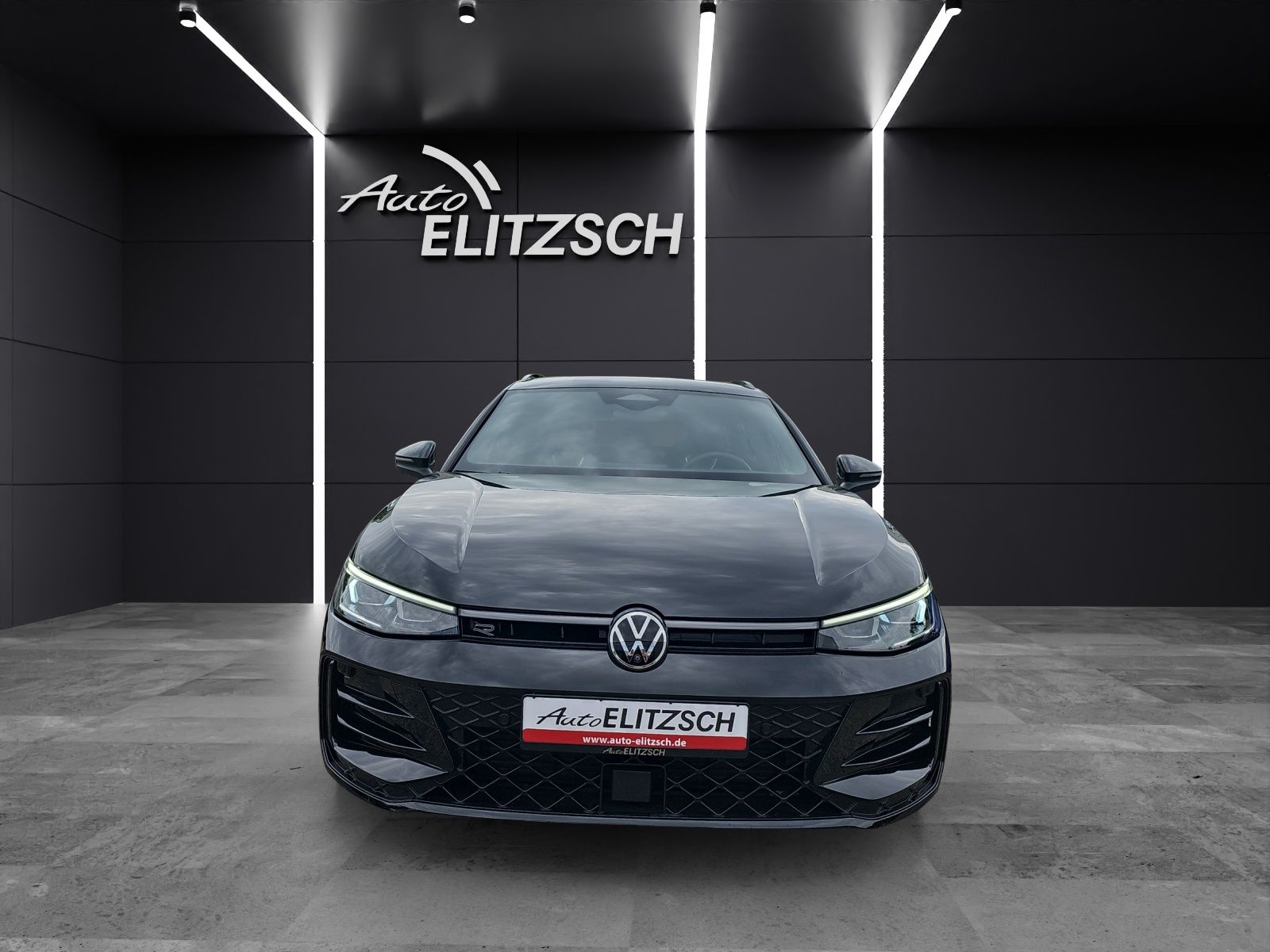 Fahrzeugabbildung Volkswagen Passat TDI DSG R-Line Black Style MATRIX ACC DCC