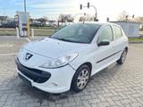Peugeot 206 + Basis 1.4 Klima - Peugeot 206 mit Diesel-Antrieb: 4.1