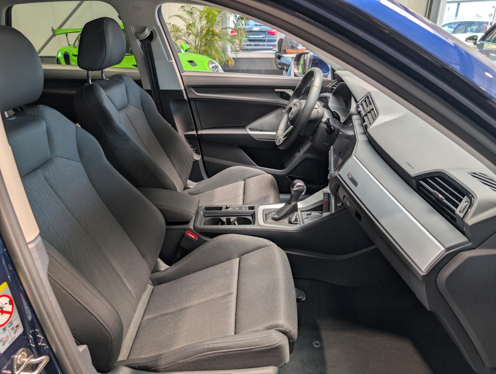 Audi Q3 35 TDI S tronic advanced 8-fach, миниатюра 12