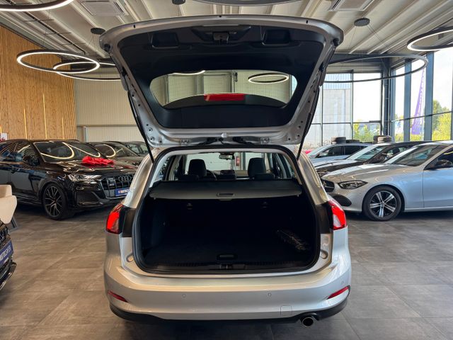 MYAUTOCENTER – Gebraucht- und Jahreswagen mit Werkstattservice in Pfaffenhofen Ford Focus *KEYLESS*TEMPO*SIHZ*LKHZ*NAVI*LED*