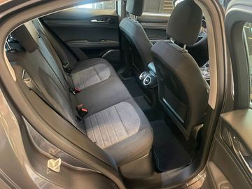 Alfa-Romeo Stelvio - 8