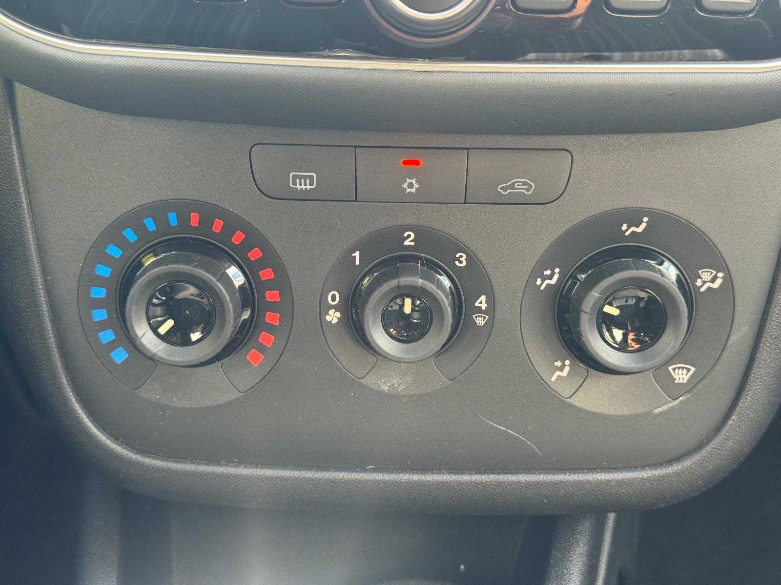 Fiat Punto Evo Active | 5 Türer | Klima