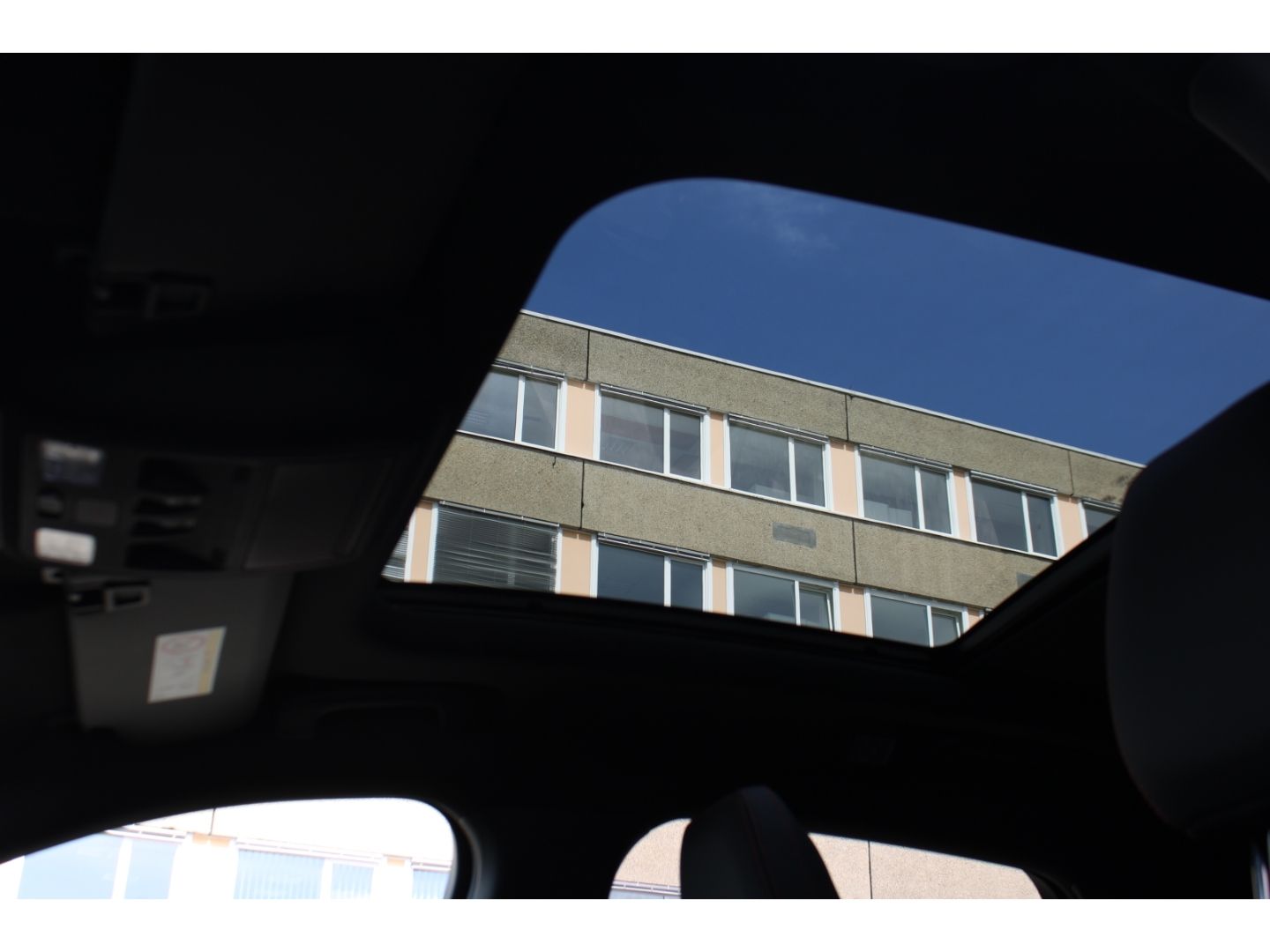 FORD Kuga 2.5 Duratec FHEV ST-Line X 4x4 ACC AHK Pano - Image 31
