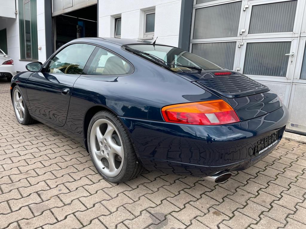 Porsche 996