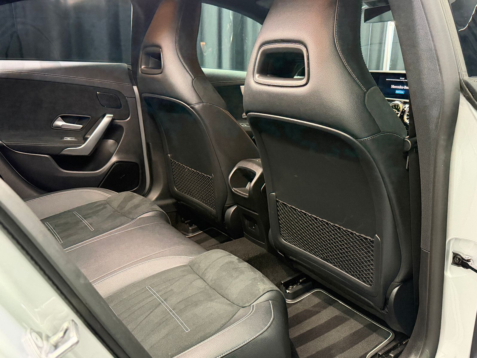 Fahrzeugabbildung Mercedes-Benz CLA 200 d|AMG-LINE|KAMER|BURMESTER|