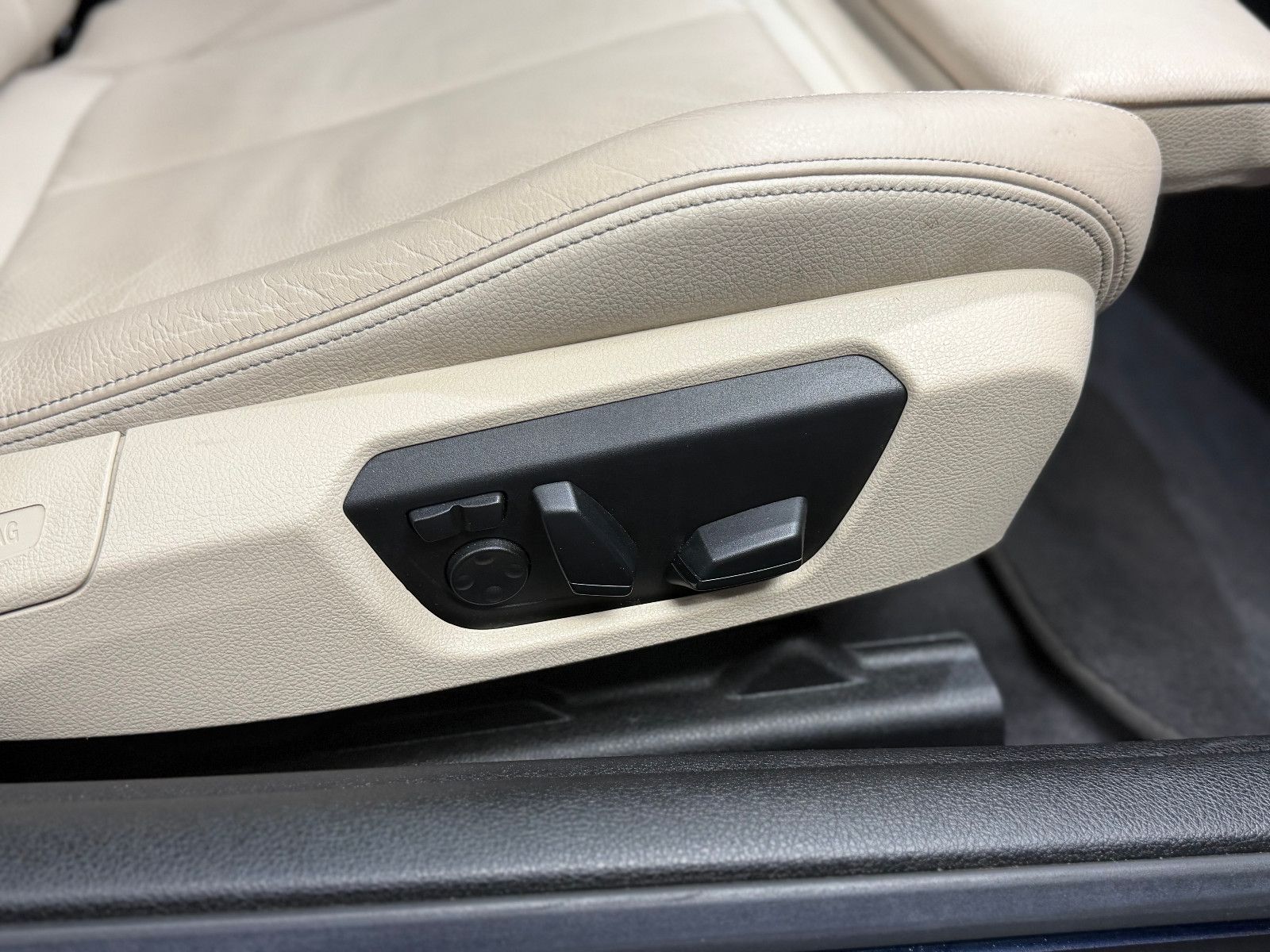 Fahrzeugabbildung BMW BMW 435i xDrive Coupe M Sport|INDIVIDUAL|H/K|HuD