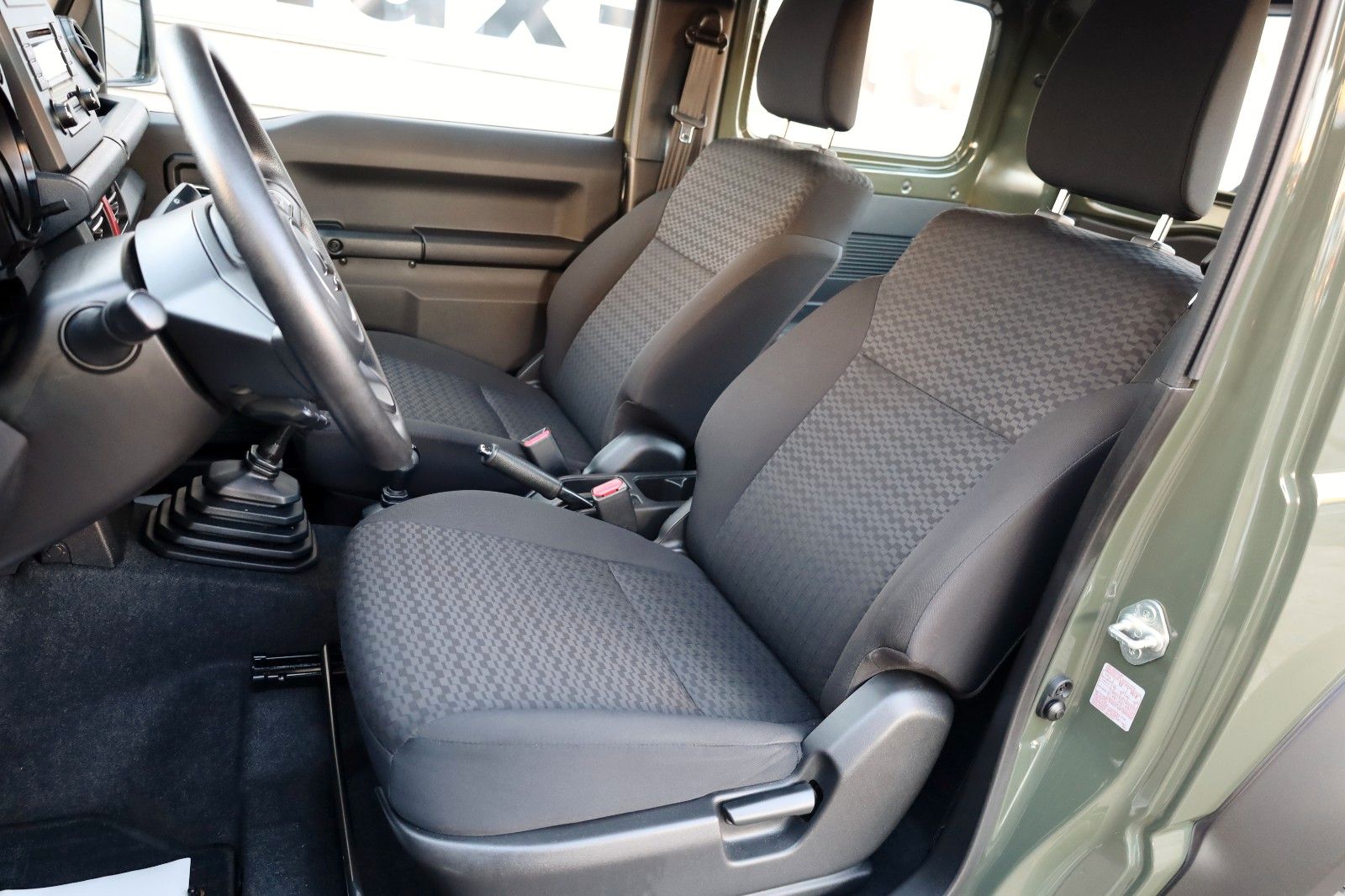 Fahrzeugabbildung Suzuki Jimny Comfort AllGrip NFZ 4WD,Temp.,SH,DSBS