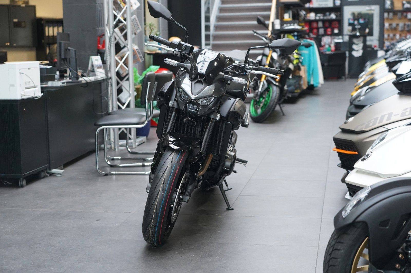 Fahrzeugabbildung Kawasaki Z900 4 Jahre Garantie