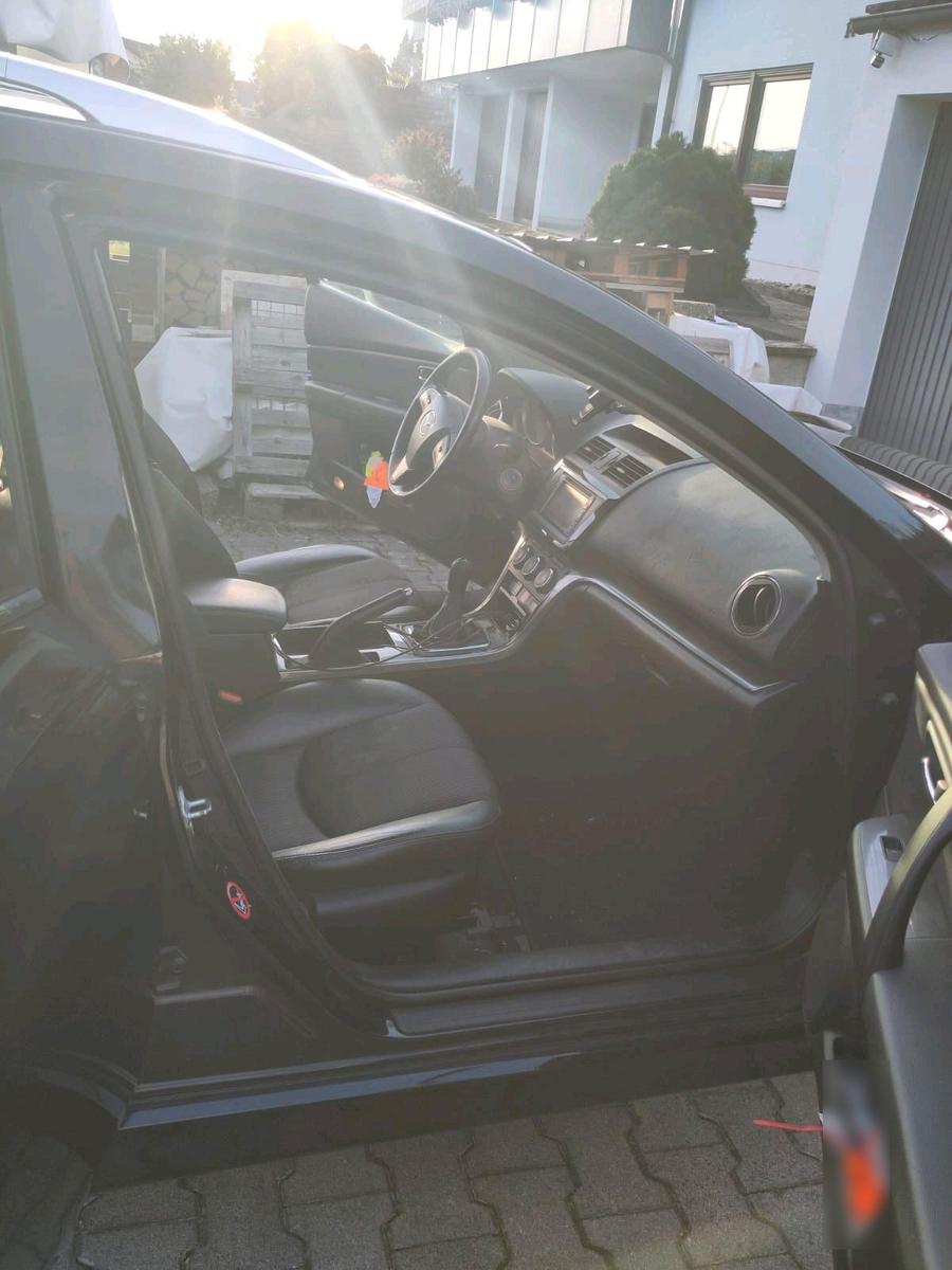Mazda  2012 — interior