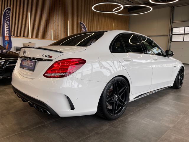 Mercedes-Benz C 63 AMG LIM. *KAMERA*NAVI*LED*BURMESTER*SZHZ*