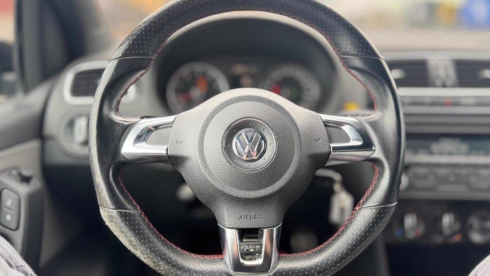 VOLKSWAGEN POLO GTI 1.4 TSI 180CH