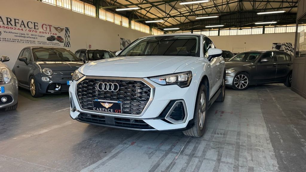 Image of Audi Q3