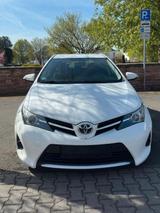 Toyota auris 1.4 bensin - Toyota Auris Gebrauchtwagen in Frankfurt