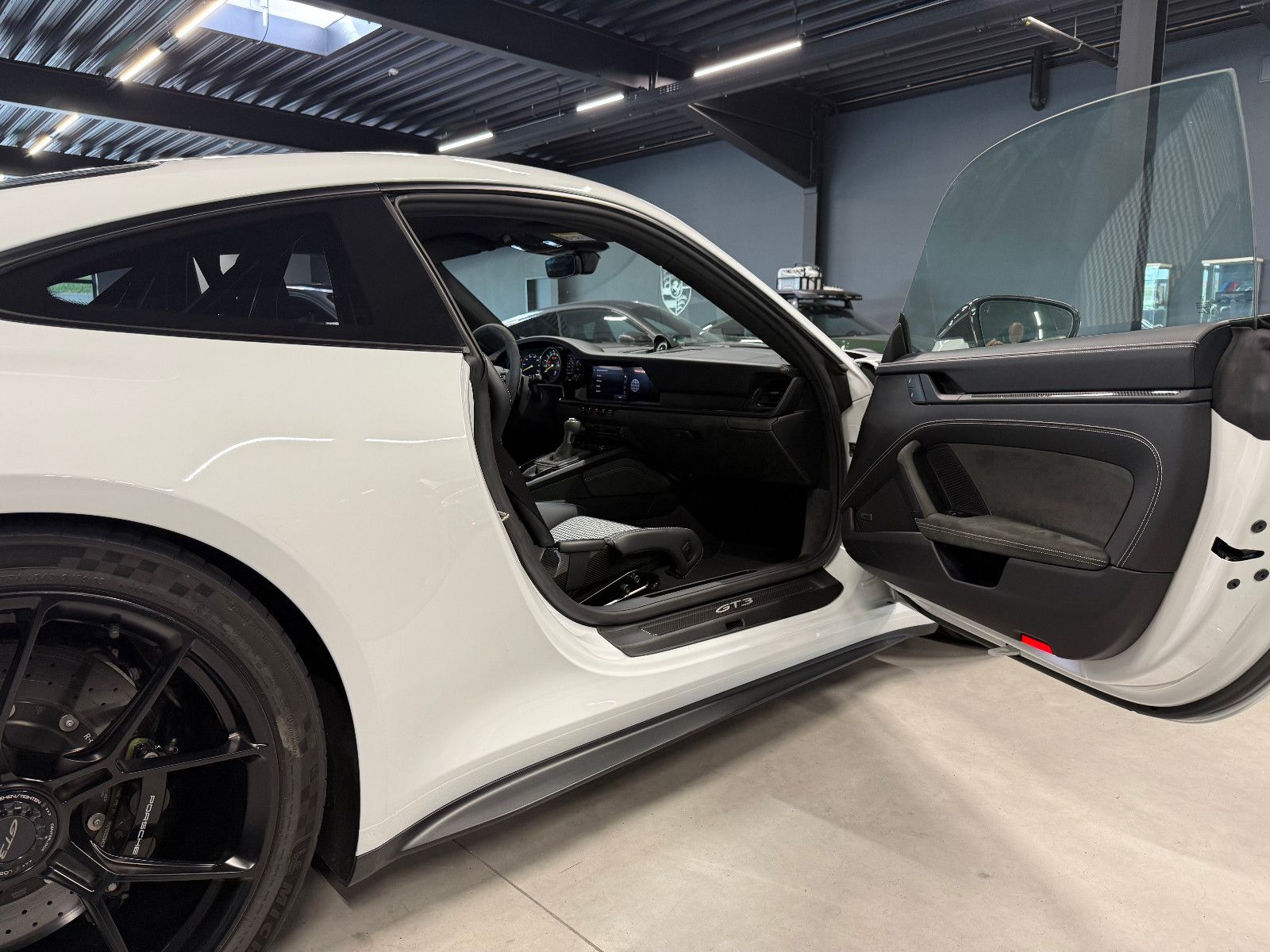 Fahrzeugabbildung Porsche 992/911 GT3-Lift-Clubsport-PCCB-90L.-LED