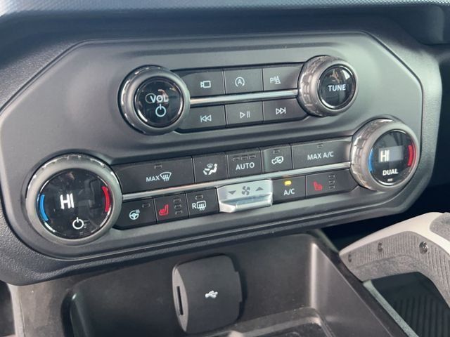Fahrzeugabbildung Ford Bronco Outer Banks 4x4 LED Navi Kamera KeyFree