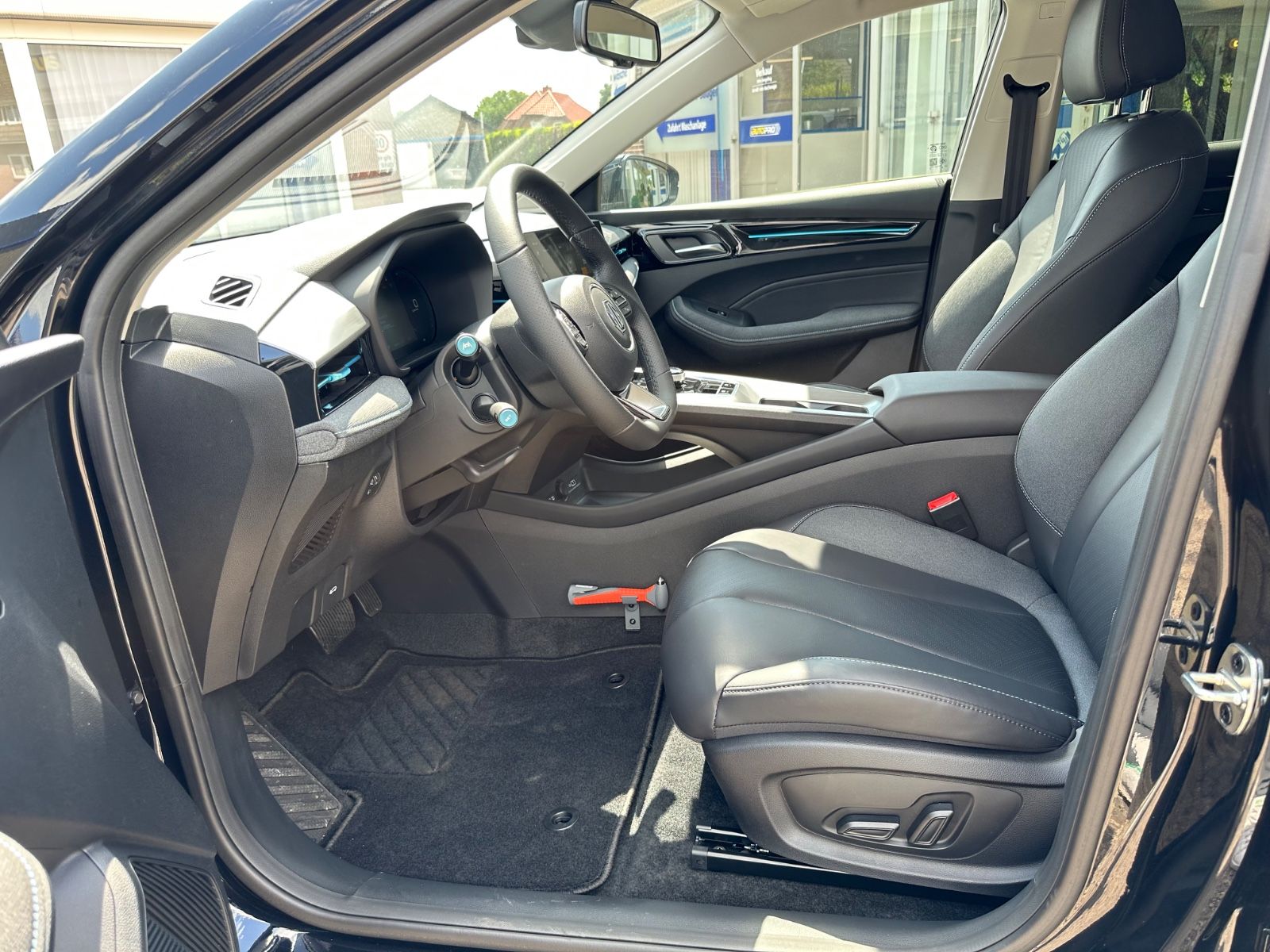 Fahrzeugabbildung MG MG5 Luxury Navi/ACC/LED/360°-Kamera/Shzg./17"